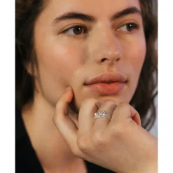 Dulong – Delphis ring med diamant – 18k gult gull