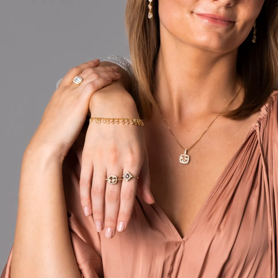 Glow by GullDia – Grace ring i forgylt sølv med champagne farget zirkonia