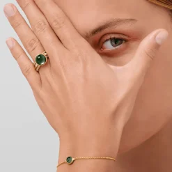 Julie Sandlau – Prime ring i forgyldt sølv med turmalin