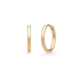 Julie Sandlau – Pure Medium Hoop i 14k gult gull