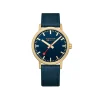 Mondaine – Classic gullfarget stål / Blå 40 mm