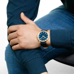 Mondaine – Classic gullfarget stål / Blå 40 mm