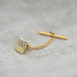 NC Christophersen – Tie-tack i gult gull
