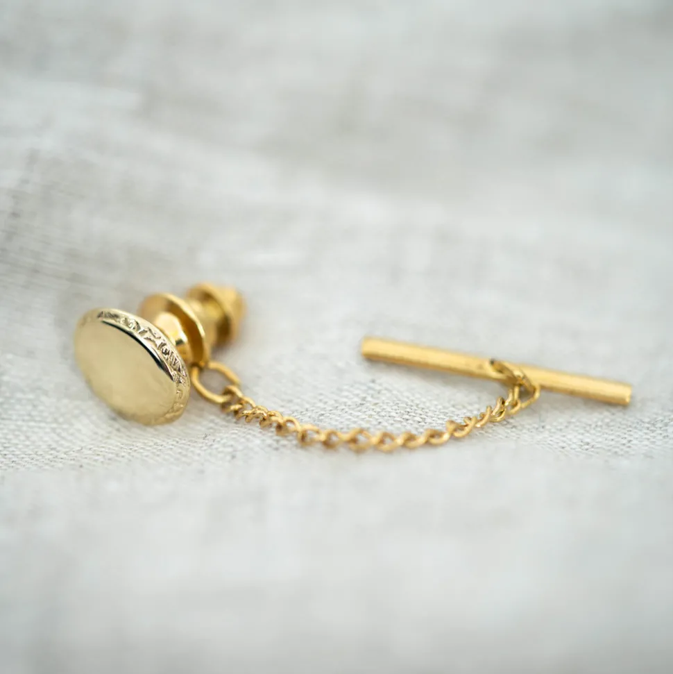 NC Christophersen – Tie-tack i gult gull