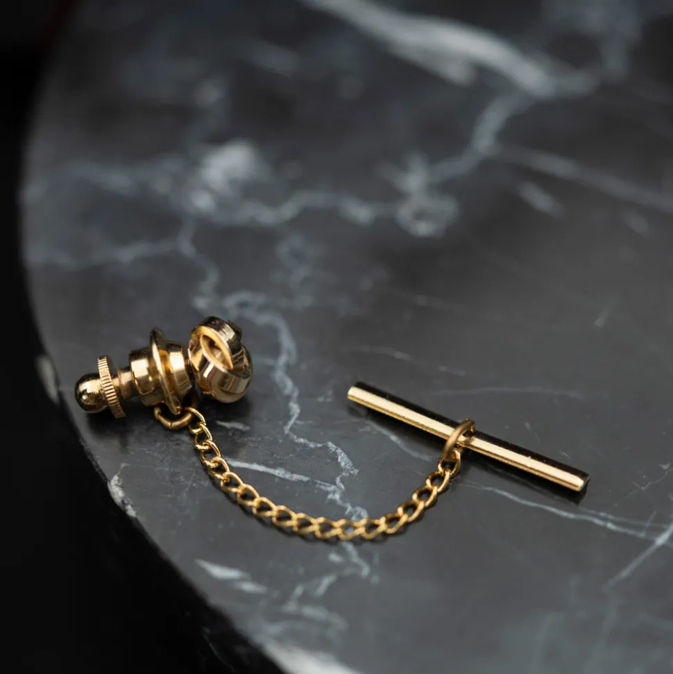 NC Christophersen – Tie-tack i gult gull – Knute