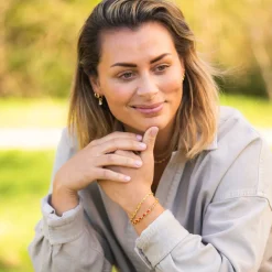 Nora Mørk by Gulldia – Armbånd i forgylt sølv med dyp orange zirkonia