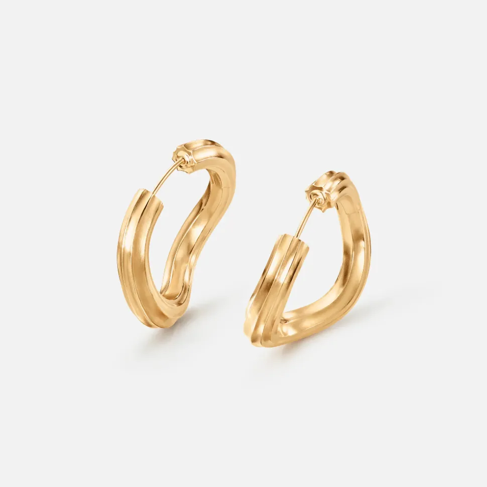 OLE LYNGGAARD COPENHAGEN – Under the Sea creoler i 18k gult gull – Store