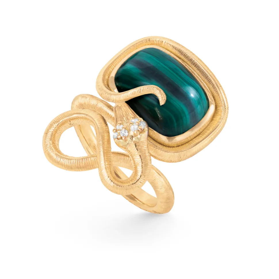OLE LYNGGAARD COPENHAGEN – Snakes ring i gult gull med malakitt og 0,04 ct diamanter