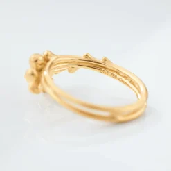 OLE LYNGGAARD COPENHAGEN – BoHo – Ring med 18k gult gull og 0,008ct diamanter