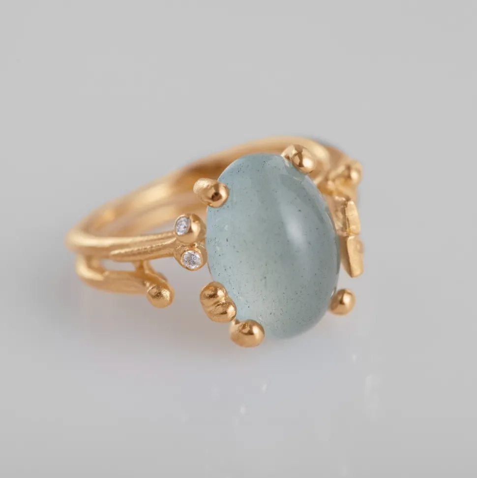 OLE LYNGGAARD COPENHAGEN – BoHo – Ring Liten – 18k gult gull med akvamarin og 0,02 ct diamanter
