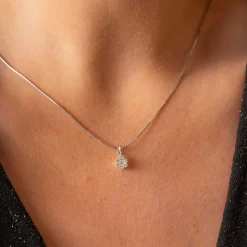 Pan Jewelry – Anheng i hvitt gull med diamanter 0,15ct W/P1