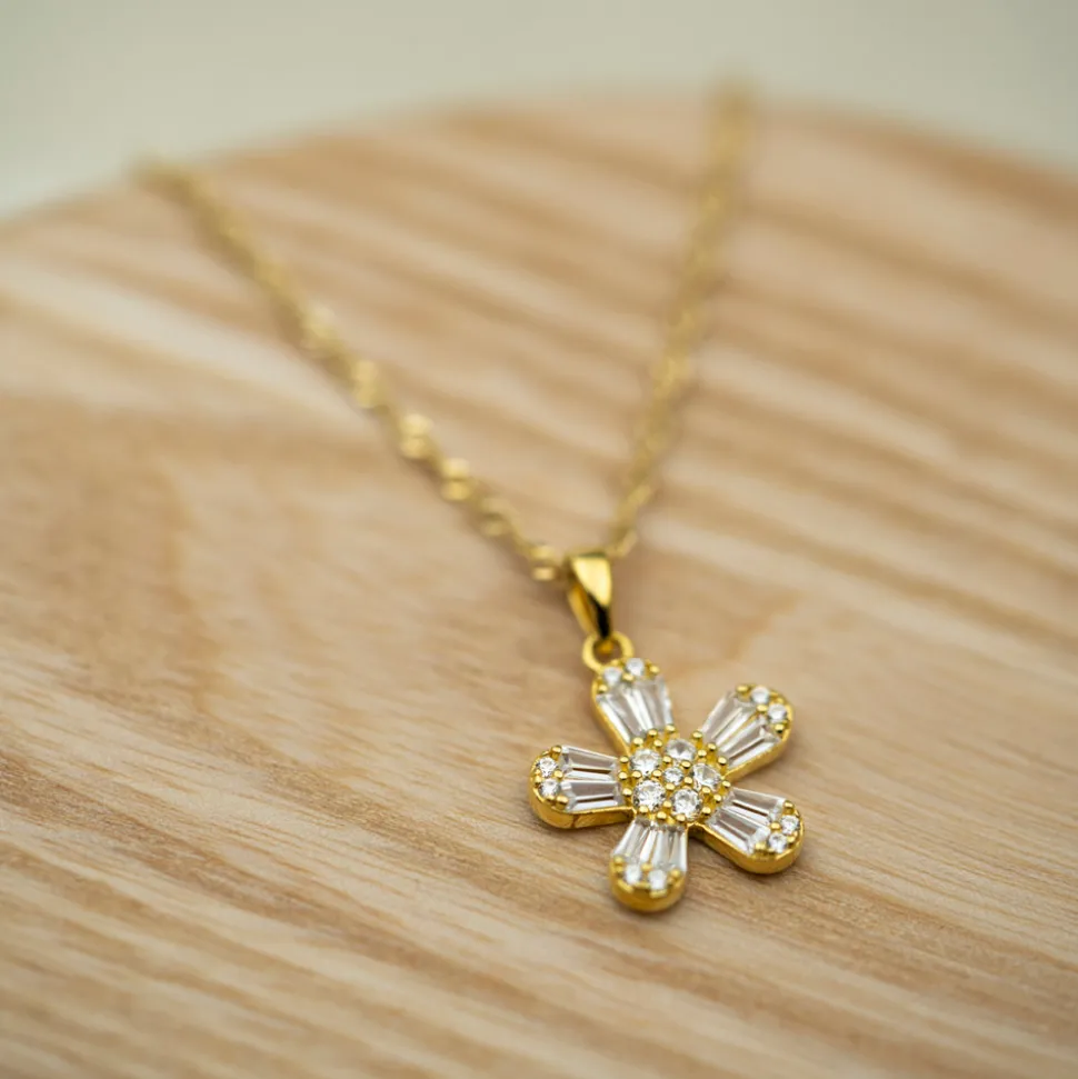 PAN Jewelry Trend – Dina halssmykke i foryglt sølv med zirkonia, blomst