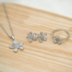PAN Jewelry Trend – Dina ring i sølv med zirkonia, blomst