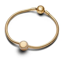 Pandora – Glittrende Rund Charm