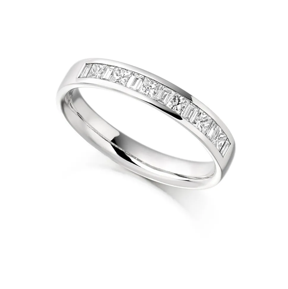 The Raphael Collection – Diamantring i hvitt gull – 3,4 mm bred, totalt 0,5 ct