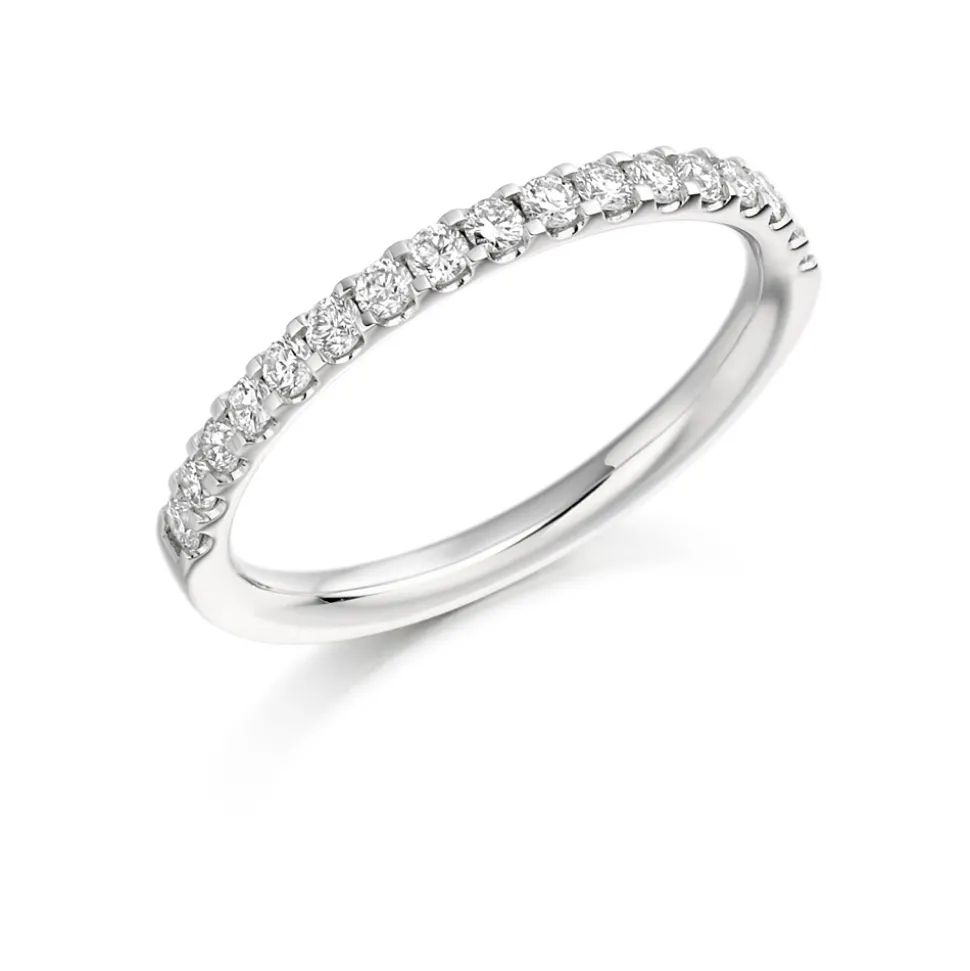 The Raphael Collection – Diamantring i hvitt gull – 2,0 mm bred, totalt 0,33 ct