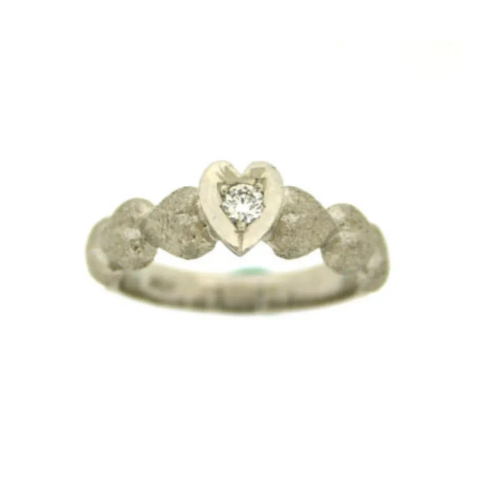 Van Bergen – Silver Heart – Ring i hvitt gull med 0,05 ct diamant