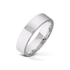Wedding by Frisenberg – Giftering i hvitt gull – 5 mm bred- med 3 stk diamanter i alt 0,03 ct TW/SI