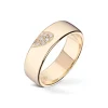 Wedding by Frisenberg – Giftering i gult gull – 5 mm bred- med 6 stk diamanter i alt 0,06 ct TW/SI -isatt som en halvdel av et hjerte