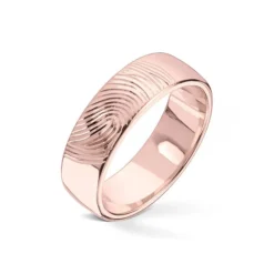 Wedding by Frisenberg – Giftering i rosegull – 6 mm bred – med håndgraving av ditt eget fingeravtrykk